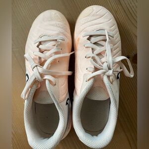 Girls Nike indoor futsal shoes size 3Y